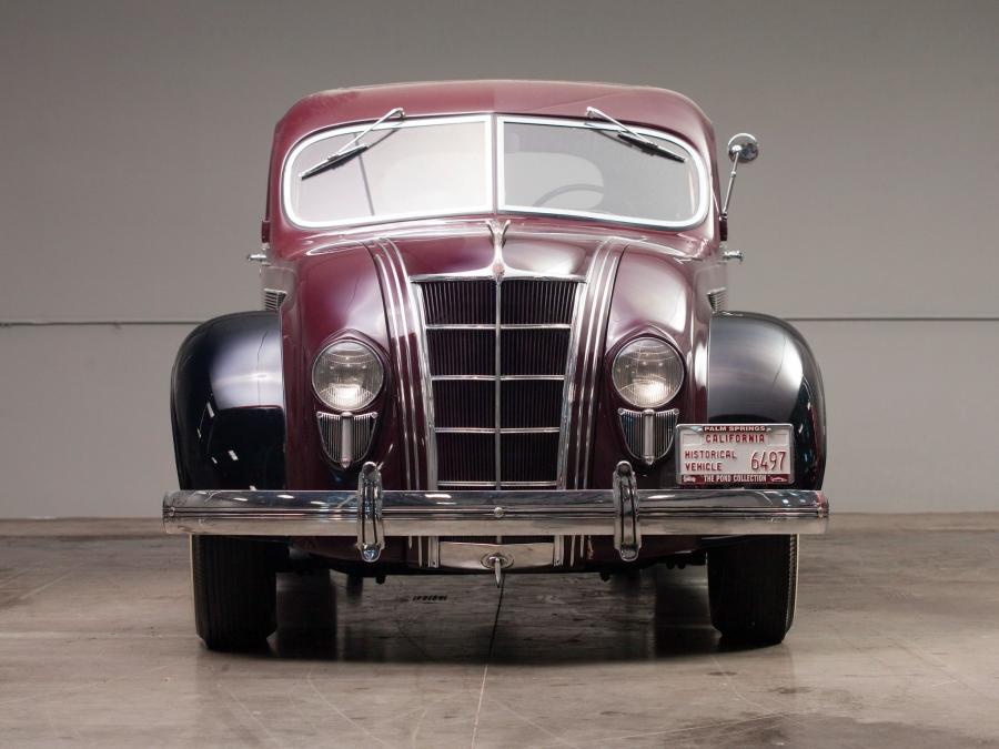  Chrysler Airflow Sedan 1935 года  (фото 6 из 7)